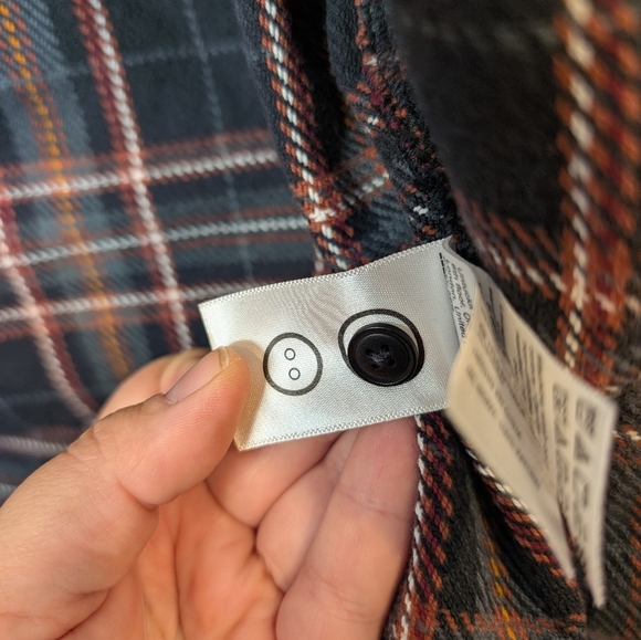 UNTUCKit Reverdy Thick Cotton Plaid Flannel Black Orange Fall Button Down XL Men - Picture 9 of 11